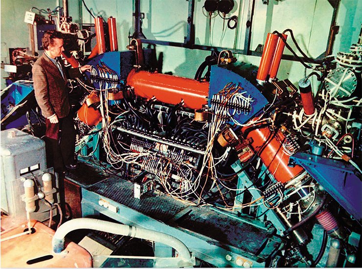 The heart of the HAP-M system is the EPOKHA setup based on the electron cooling method and one of its founders, V. I. Kudelainen. 1976 The heart of the HAP-M system is the EPOKHA setup based on the electron cooling method and one of its founders, V. I. Kudelainen. 1976