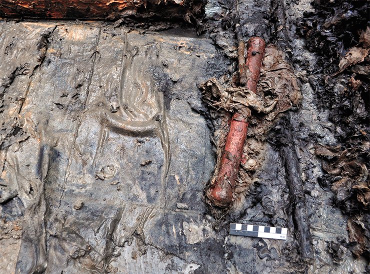 This metal rod was found in Tumulus 22, Noin-Ula, on the floor of the inner cist under a layer of silk textiles. Excavations, 2012