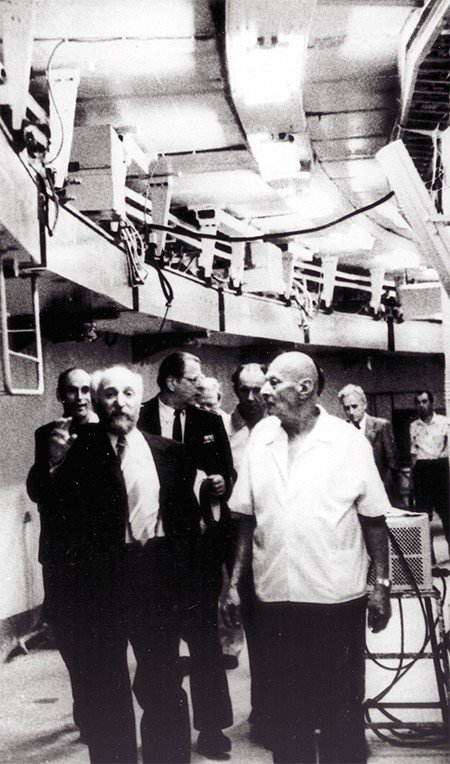 Gersh I. Budker with Academician Anatoly P. Aleksandrov, President of the USSR Academy of Sceinces, and others. 1977. Photo by V. Petrov