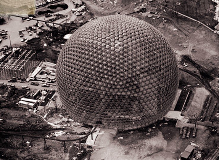 Павильон США на Всемирной выставке в Монреале «EXPO-67», спроектированный архитектором Р. Бакминстером Фуллером Павильон США на Всемирной выставке в Монреале «EXPO-67», спроектированный архитектором Р. Бакминстером Фуллером