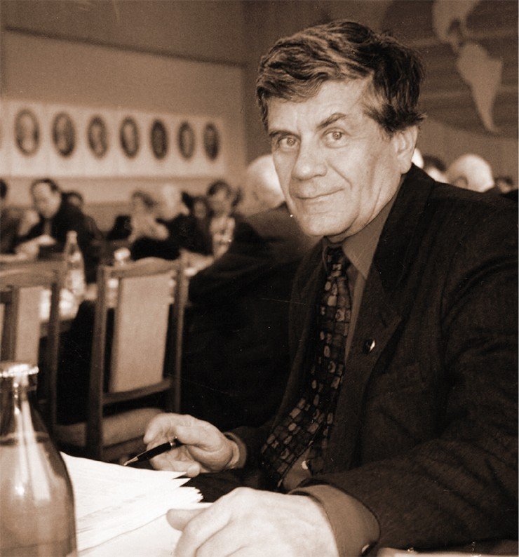 В. Д. Ермиков на заседании Президиума СО РАН. 2005 г.