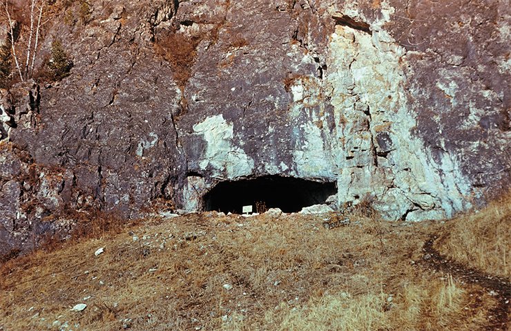 Denisova cave