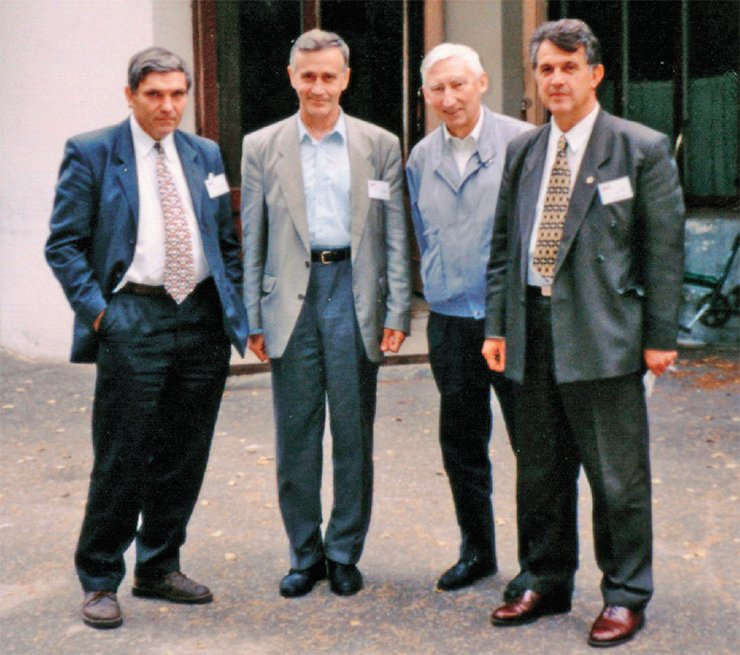 1998. Former pioneers are now top officers: members of the Russian Academy of Sciences V. V. Parkhomchuk, A. N. Skrinsky, I. N. Meshkov, and N. S. Dikanskii are participants of the conference on electron cooling at the Joint Institute for Nuclear Research (Dubna) 1998. Former pioneers are now top officers: members of the Russian Academy of Sciences V. V. Parkhomchuk, A. N. Skrinsky, I. N. Meshkov, and N. S. Dikanskii are participants of the conference on electron cooling at the Joint Institute for Nuclear Research (Dubna)