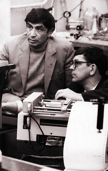 Будущие академики Лев Сандахчиев и Михаил Грачев. 1985 г. Фото А. Полякова. © Фотоархив СО РАН
