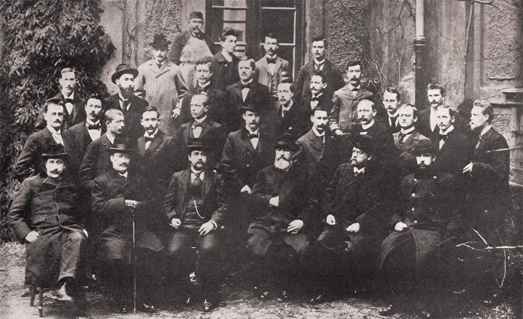 Prof. Adolf von Baeyer’s chemical laboratory. 1896–1897 Prof. Adolf von Baeyer’s chemical laboratory. 1896–1897