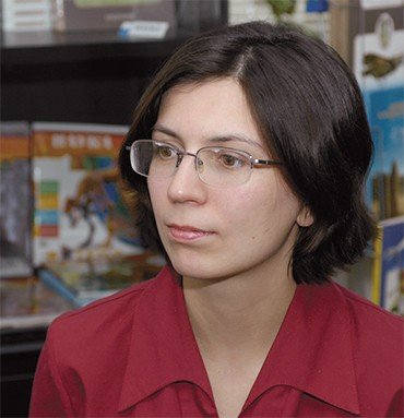 Софья АРТЕМКИНА – кандидат химических наук, научный сотрудник Института неорганической химии СО РАН (Новосибирск). Научные интересы: синтез и исследования кластерных неорганических соединений. Ненаучные интересы: семья, рукоделие, зимние виды спорта