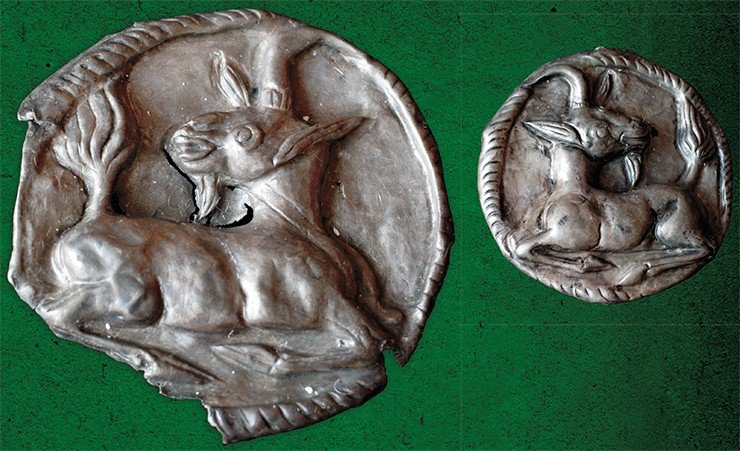Серебряные бляхи – украшения конской упряжи из 20-го Ноин-Улинского кургана хунну. Раскопки российско-монгольской экспедиции. Северная Монголия. 2006 г.