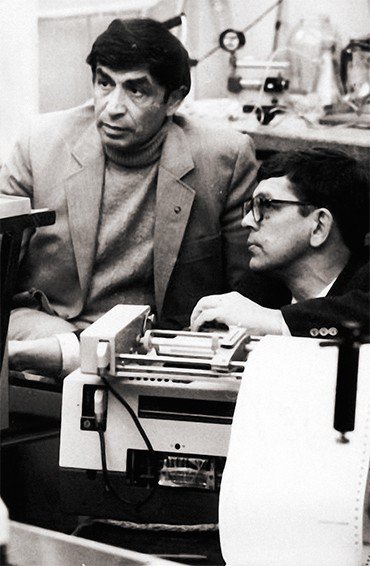 Будущие академики Лев Сандахчиев и Михаил Грачев. 1985 г. Фото А. Полякова. Фотоархив СО РАН