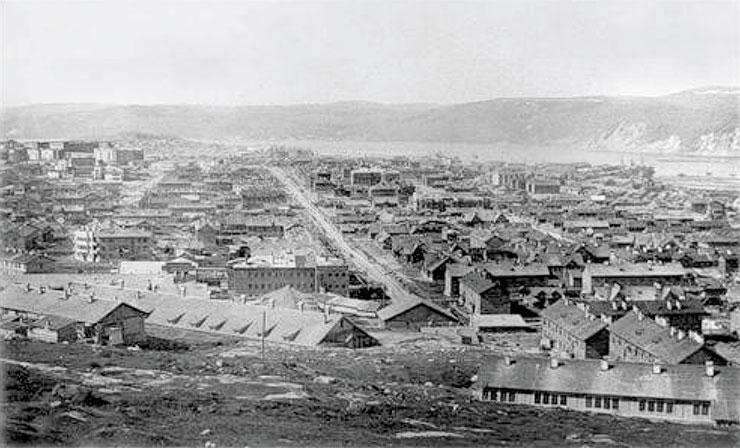 All of Murmansk of the 1930s fitted into one photograph. Source: http://murmansk-nordika.blogspot.ru/2012/10/blog-post_15.html
