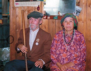 Семья Анемгуровых – хранителей священного места. 1997 г.