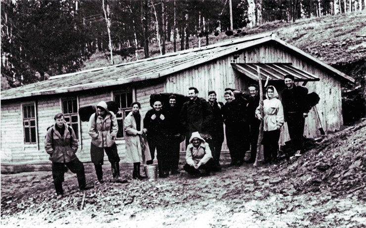 The first laboratory building of the Institute of Hydrodynamics, SB RAS. SB RAS photo archive. Source: G. I. Marchuk’s archive