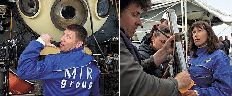 Исследователь газогидратов, руководитель группы геологии Байкала ЛИН СО РАН О. М. Хлыстов погружается уже в седьмой раз. Зато для к. б. н. А. Д. Фирсовой это первое погружение. Фото В. Короткоручко 