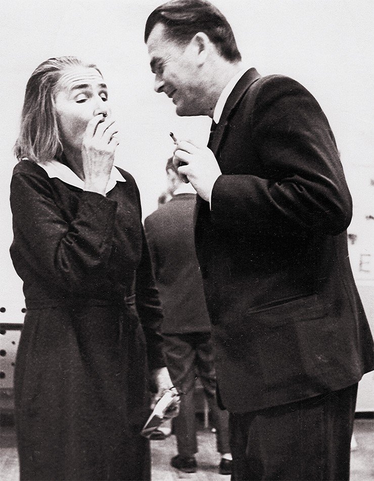 З. С. Никоро и Д. К. Беляев. Зоя Софроньевна Никоро с 1963 г. по 1971 г. – заведующая лабораторией генетических основ селекции животных, с 1971 г. по 1978 г. – заведующая лабораторией генетики популяций ИЦиГ СО АН СССР
