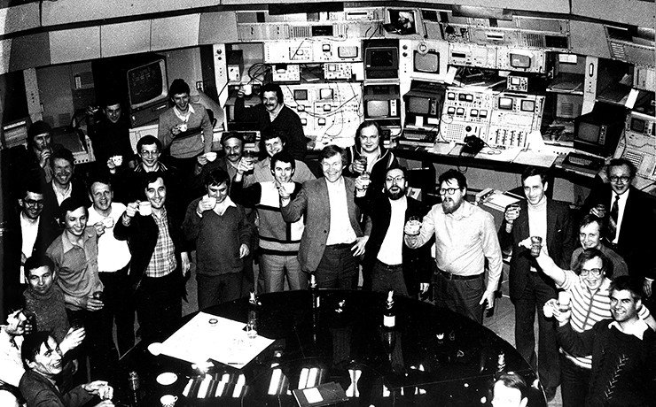 Празднование рождения ипсилон-мезонов на ускорителе ВЭПП-4. 30 апреля 1982 г.