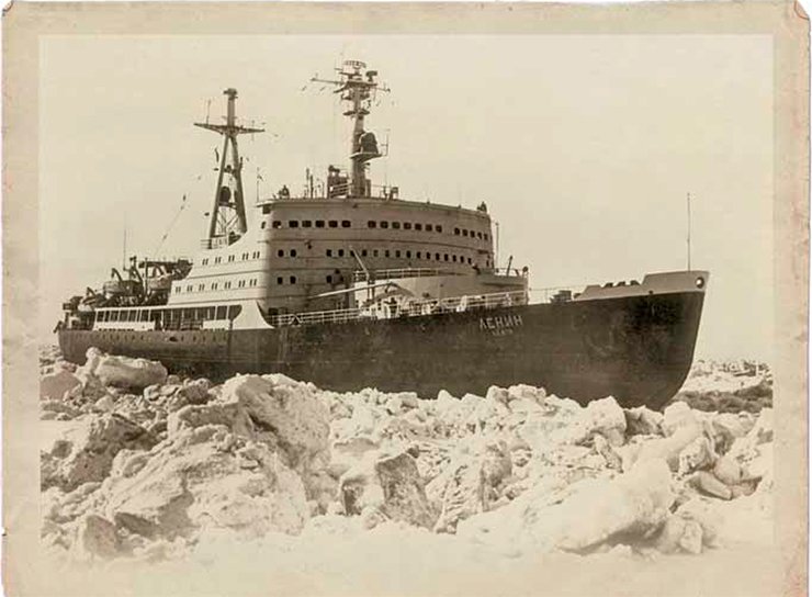The world’s first nuclear-powered icebreaker Lenin