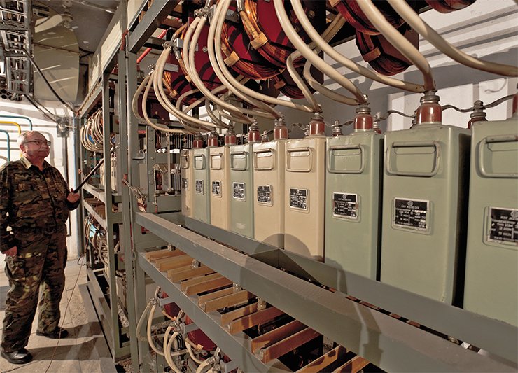 The discharge chamber of the IISR transmitter contains powerful energy for a millisecond pulse The discharge chamber of the IISR transmitter contains powerful energy for a millisecond pulse