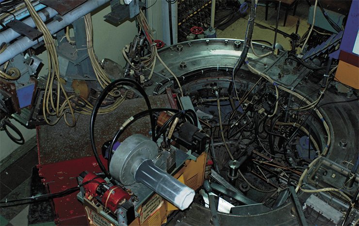 This is the living history of accelerator physics: the B-4 booster synchrotron in which there occurs initial acceleration of electron (positron) beams to the injection energy (360 MeV) into the VEPP-3 storage ring. It is likely to be the only “antique” working synchrotron in the world This is the living history of accelerator physics: the B-4 booster synchrotron in which there occurs initial acceleration of electron (positron) beams to the injection energy (360 MeV) into the VEPP-3 storage ring. It is likely to be the only “antique” working synchrotron in the world