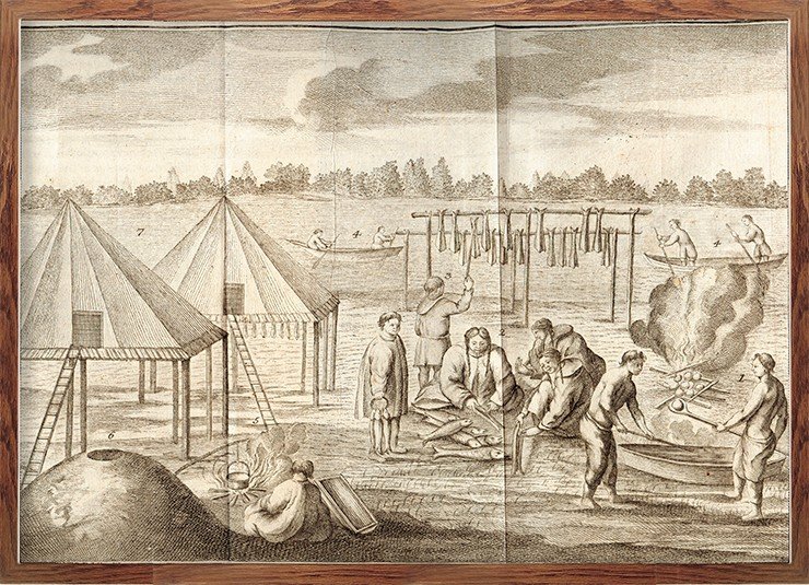 Гравюра из русского издания 1755 г.: «1. Жир парят из рыбы каленым каменьем в лодках. 2. Рыбу пластают и чистят. 3. Рыбу вывешивают. 4. Ходят на лодках вверх по рекам и вниз плавают. 5. Собакам и себе есть варят. 6. Зимняя юрта. 7. Балаганы»
