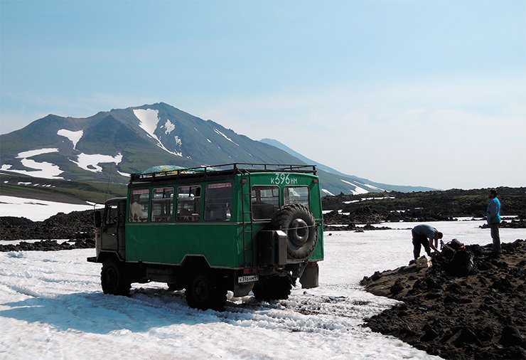 Snow fields are full of concealed obstacles. Crossing them requires from the driver a great skill and intuition 