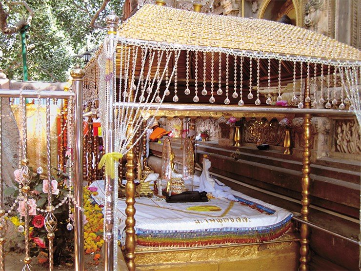 «Алмазный трон» на месте Просветления Будды под деревом бодхи