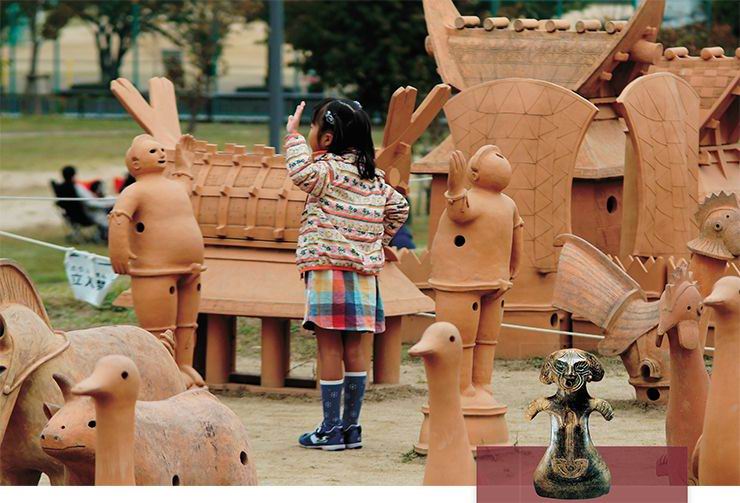 Reconstructed Haniwa in the historical park of Imashirozuka burial mound. Osaka